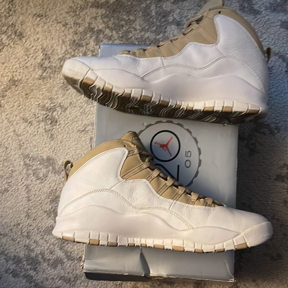 Size 12 - Jordan 10 Retro Linen 2005 - Picture 2 of 7